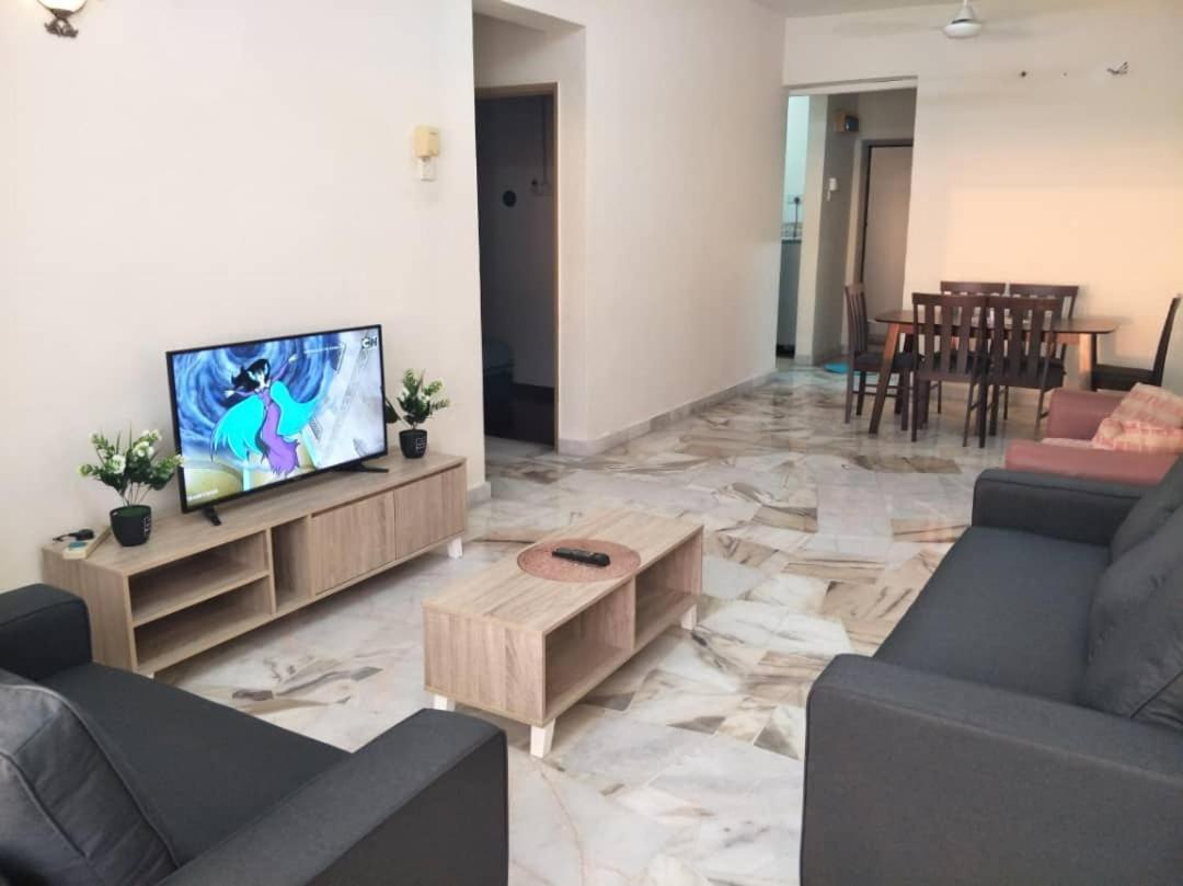 بورت ديكسون Sharaa Seaview Apartment المظهر الخارجي الصورة